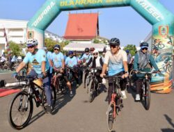 GOWES 5,6 KILOMETER WARNAI PERAYAAN HARI JADI KALSEL, DISPORA AJAK MASYARAKAT GEMAR OLAHRAGA