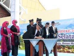 MASJID SYEKH MUHAMMAD ARSYAD AL-BANJARI DIRESMIKAN, MUHIDIN DORONG JADI ISLAMIC CENTER PEMPROV KALSEL