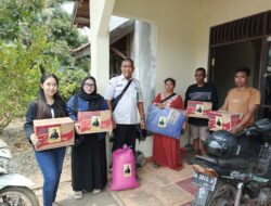 ENAM RUMAH TERDAMPAK KEBAKARAN MENTAOS, LIANA SALURKAN TERPAL DAN SEMBAKO