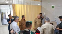MENHUB DAN GUBERNUR KALSEL TEMUI KORBAN SELAMAT VIRGO TRANSPORT 8 DI RSUD ULIN