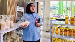 BUKAN SEKADAR BANTUAN, LISA HALABY MINTA DKP3 PASTIKAN “PIRING MAKAN” WARGA BANJARBARU TERJAGA