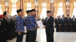 LANTIK PEJABAT DAN SERAHKAN SK PNS, MUHIDIN TEKANKAN KINERJA, DISIPLIN DAN ADAPTASI